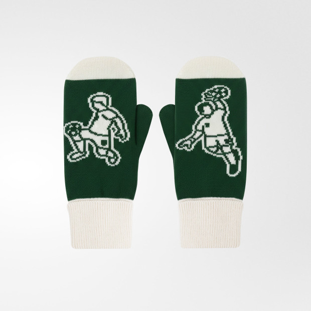 Варежки вязаные «Футболист»